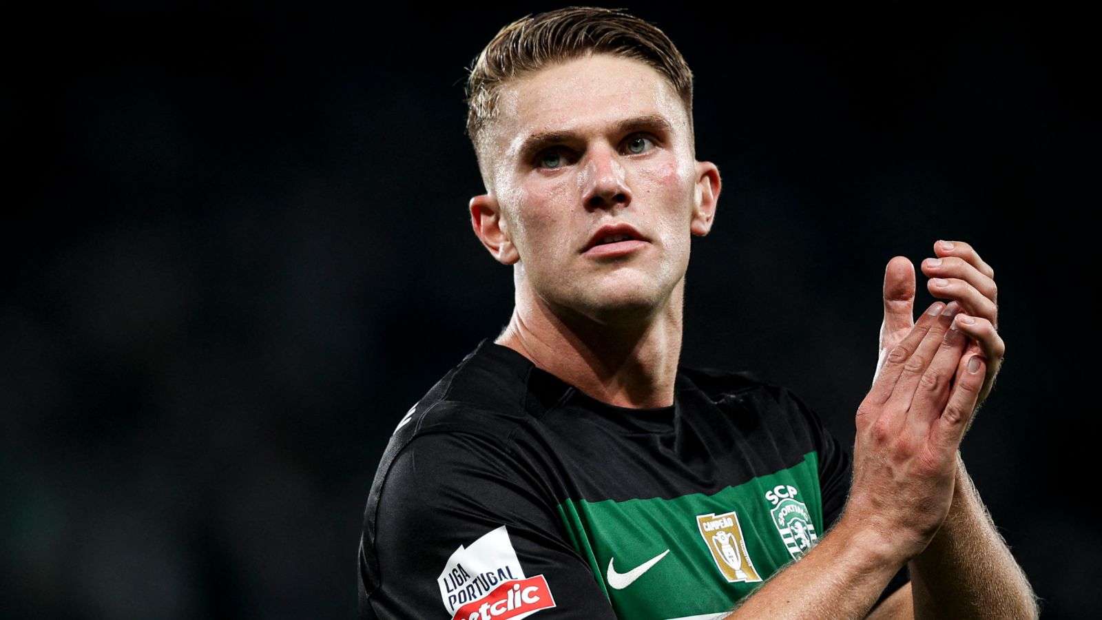 足球市場的 足球市場的