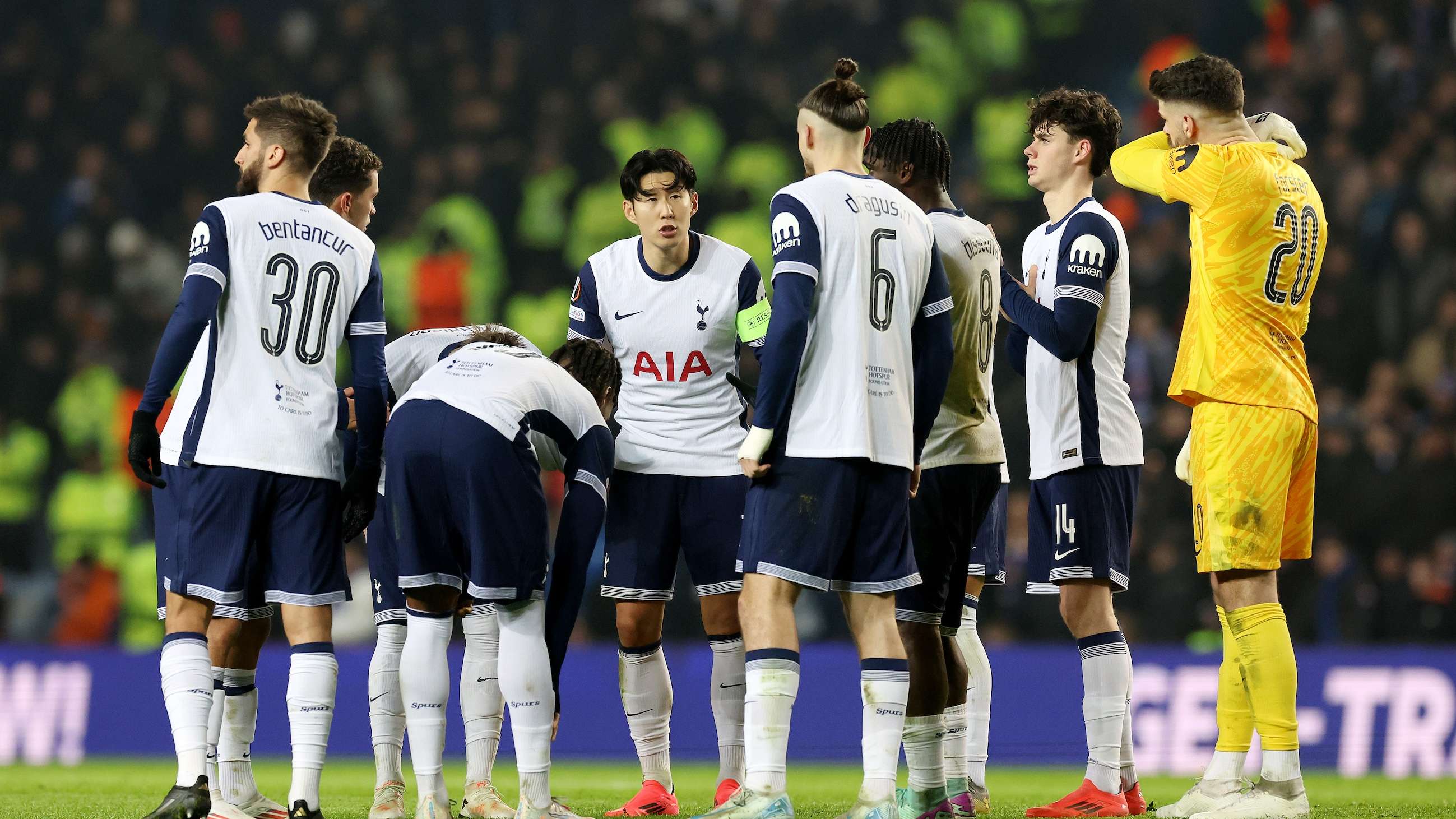 映了球迷对 映了球迷对