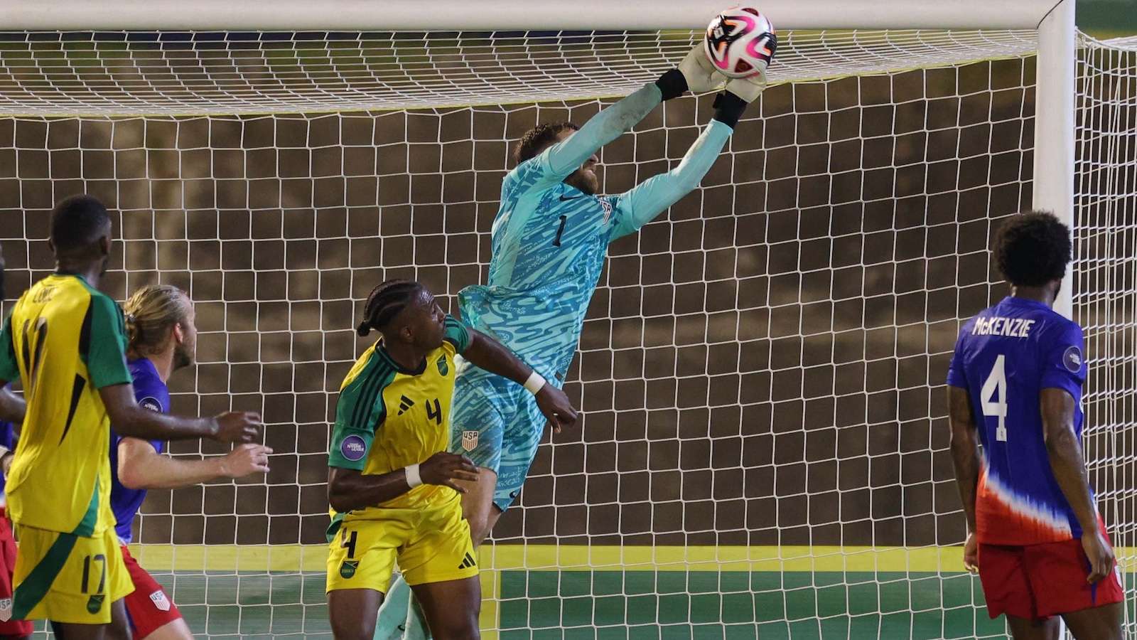 中的不同策 中的不同策