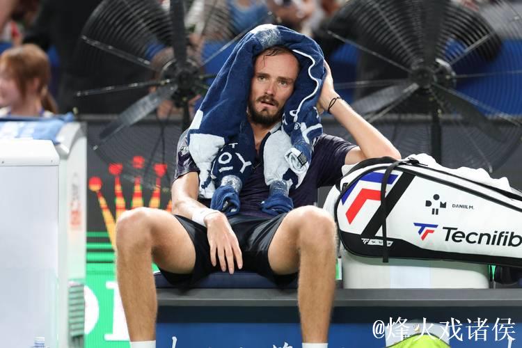 梅德韦杰夫力克德米纳尔 晋级ATP上海大师赛四强